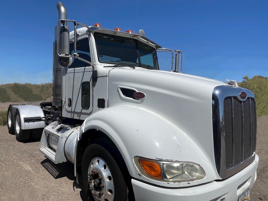2009 PETERBILT 386